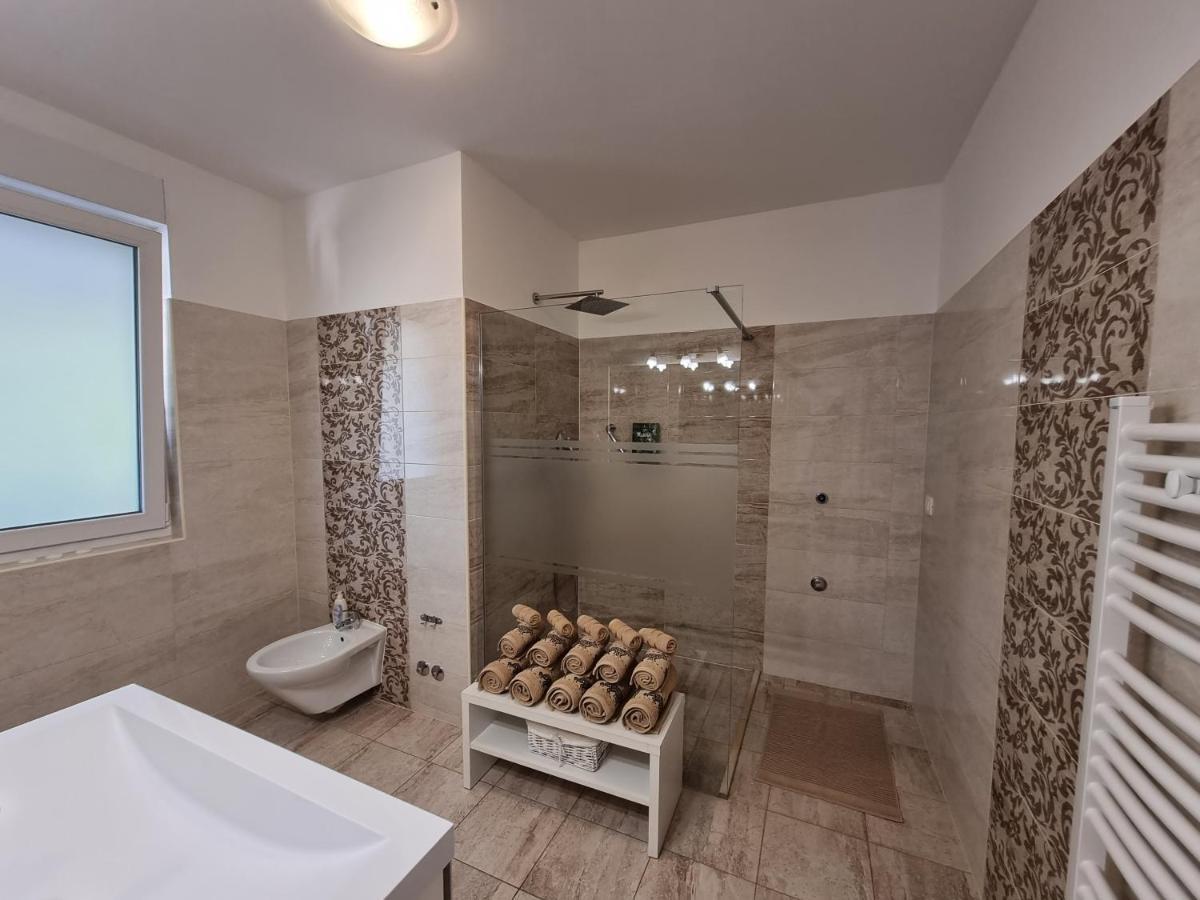 Villa Ivan Umag Bagian luar foto